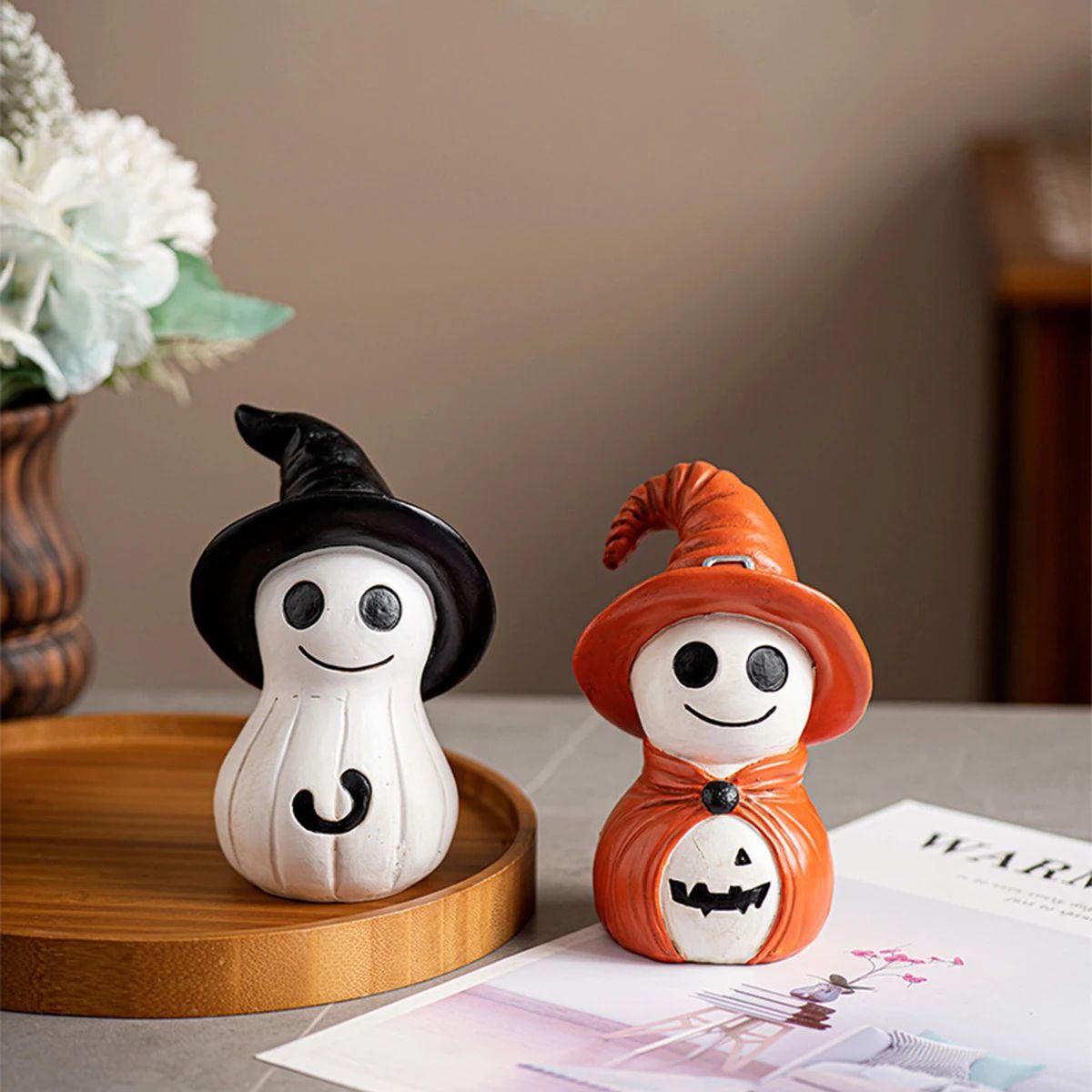 Cute Smiling Wizard Resin Figurine - Spooky Halloween Desk D