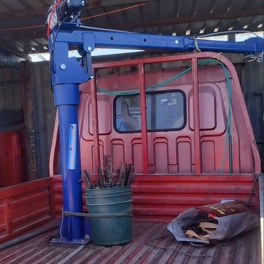 新款车载吊机12伏24伏随车吊加厚220伏小吊机1吨1.5吨2吨折叠升降