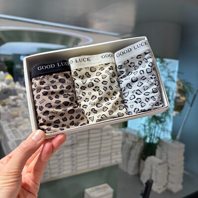 3条10743中腰奶皮质感丝滑字母豹纹女土内裤80-130斤网红时尚夏季