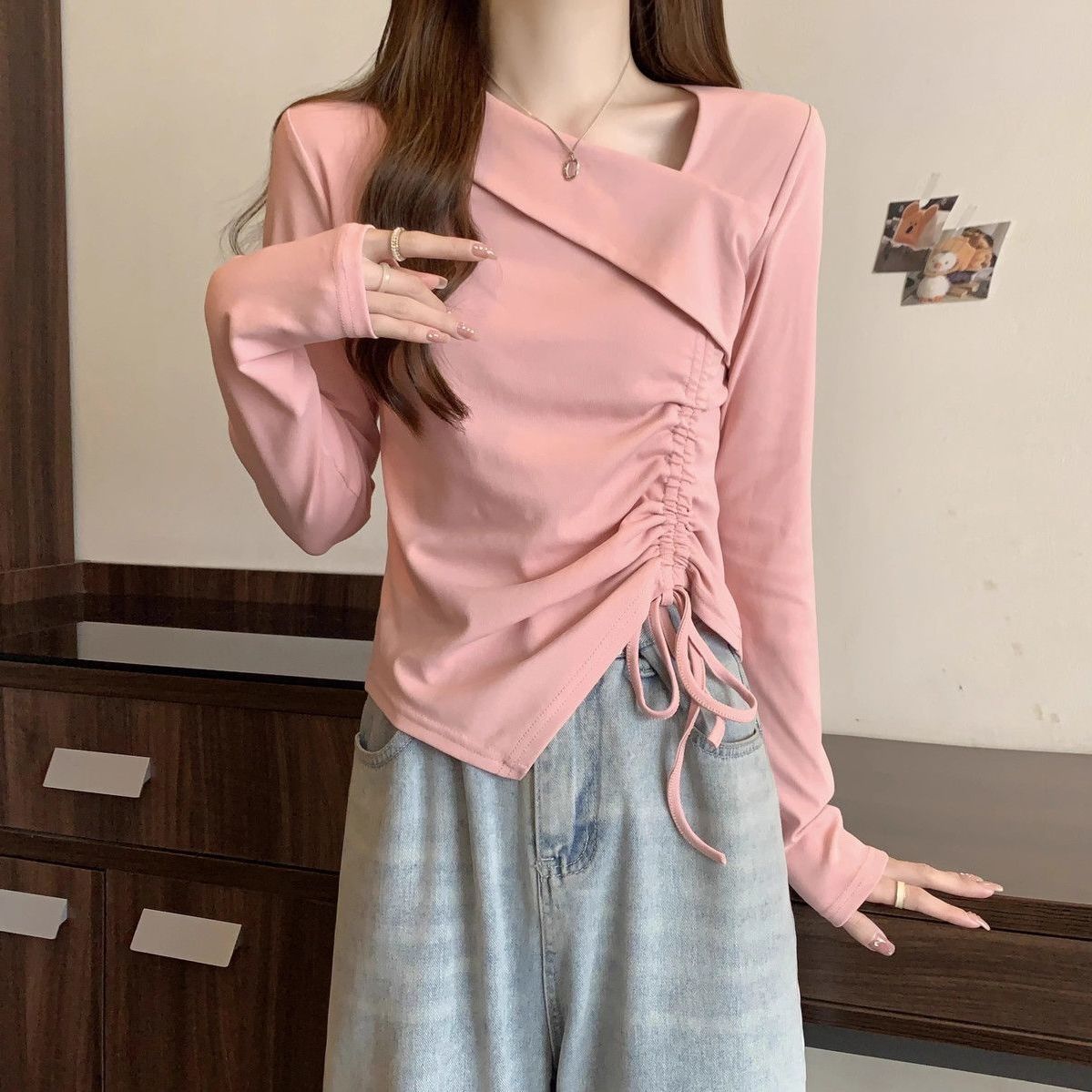 胖mm大码精致打底衫大码不规则别致长袖T恤女春季设计感抽绳打底