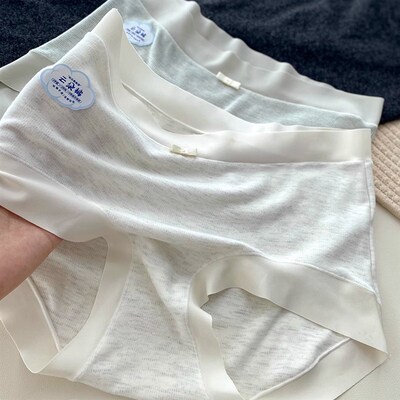 软绵绵云朵裤大码中腰包臀无痕磨毛内裤奶油色发热短裤秋冬6563女