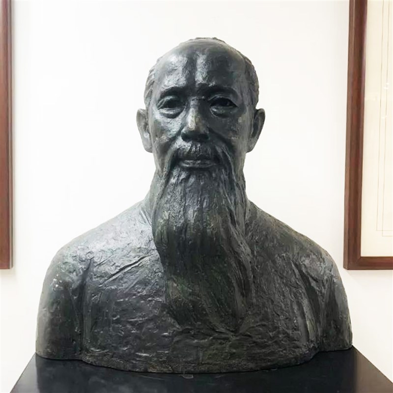 定制铸铜人物雕像历史名人沈钧儒雕塑玻璃钢民盟先贤胸像整身像