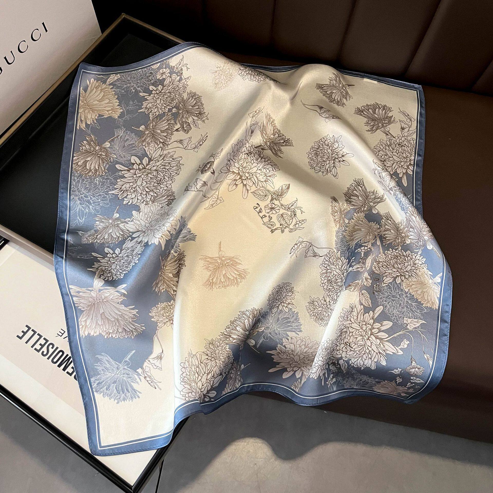 杭州丝绸100%桑蚕丝气质发带丝巾小方巾女真丝围巾装饰领巾头巾潮