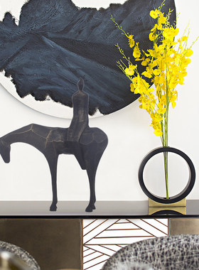 新中式样板房家居装饰摆件小型禅意人物雕塑骑马摆设客厅软装饰品