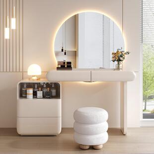 实木烤漆梳妆台斗柜床头柜一体小户型卧室2024新款轻奢极简化妆桌