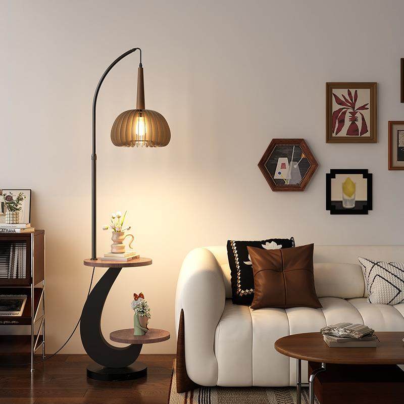 北欧落地灯客厅沙发卧室床头灯书房看书置物茶几中古无线充电台灯