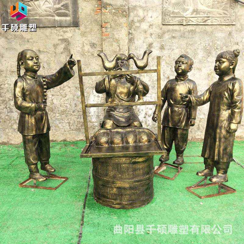 现货玻璃钢雕塑仿铜人物吹糖人雕塑户外商业街小吃街景观装饰摆件
