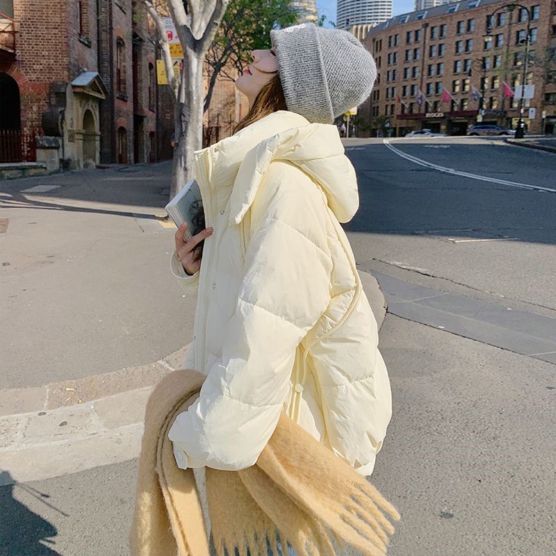 黄色奶呼呼90绒羽绒服女短款2023