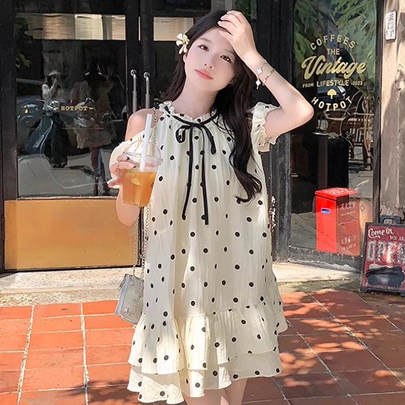 初恋甜美减龄露肩法式公主裙女夏
