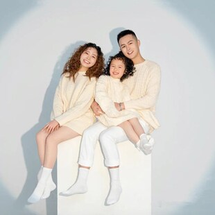 儿童摄影服装影楼拍照新年拍摄时尚亲子装白毛衣全家福拍照道具