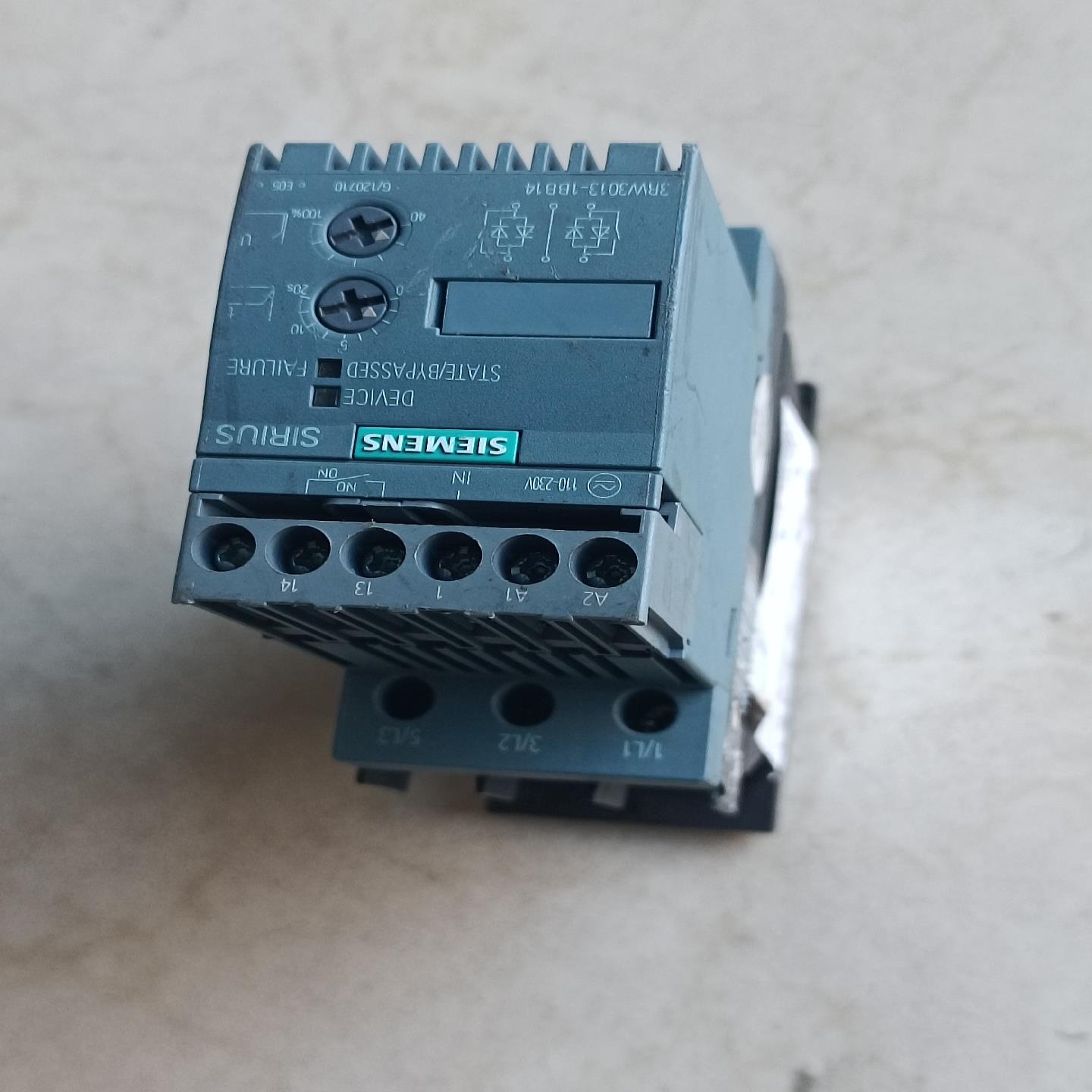 西门子软启动器3RW3013-1BB14议价拍前询价