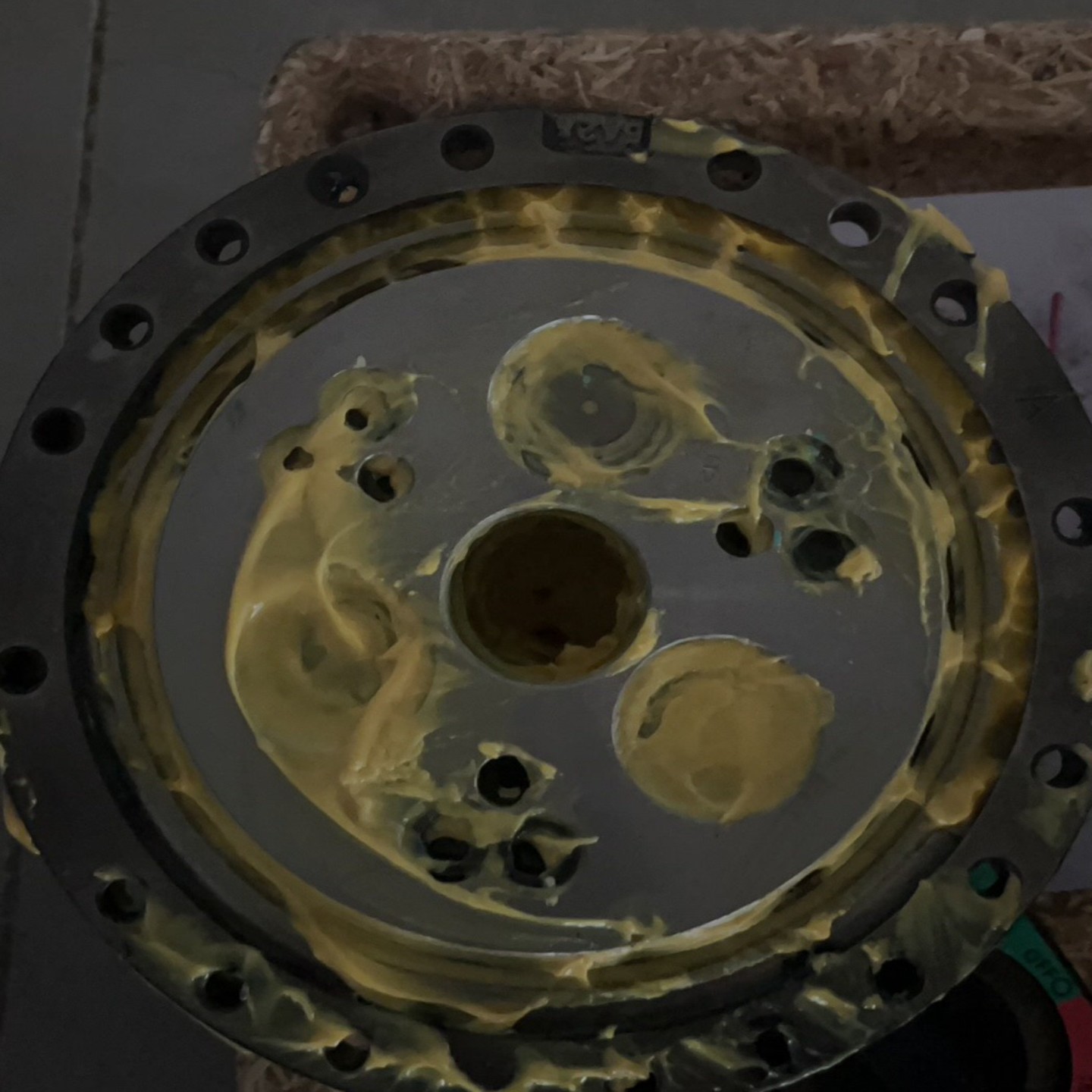 【议价】安川机器人DX100-ES165DS轴减速机。型号：HW0