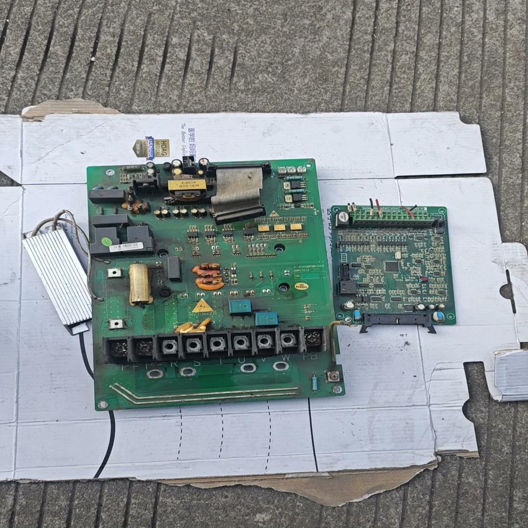 易驱变频器22KW  主板   驱动板C-4T0150PDB~询价
