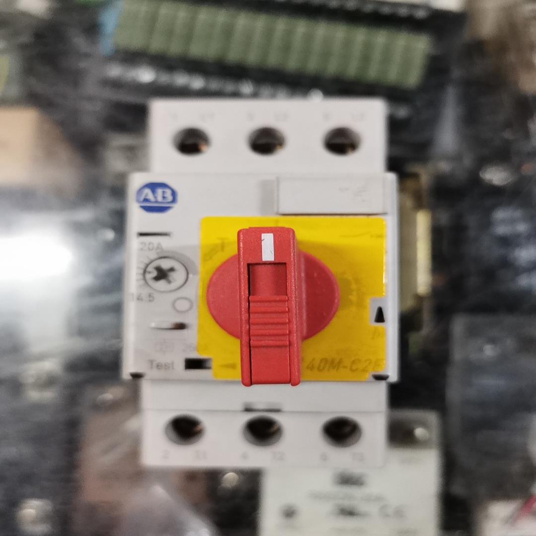 议~AB罗克韦尔电动机保护器140M-C2E，。