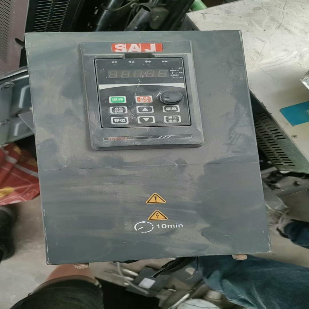 两台三晶SAJ变频器PDG10-4T015B