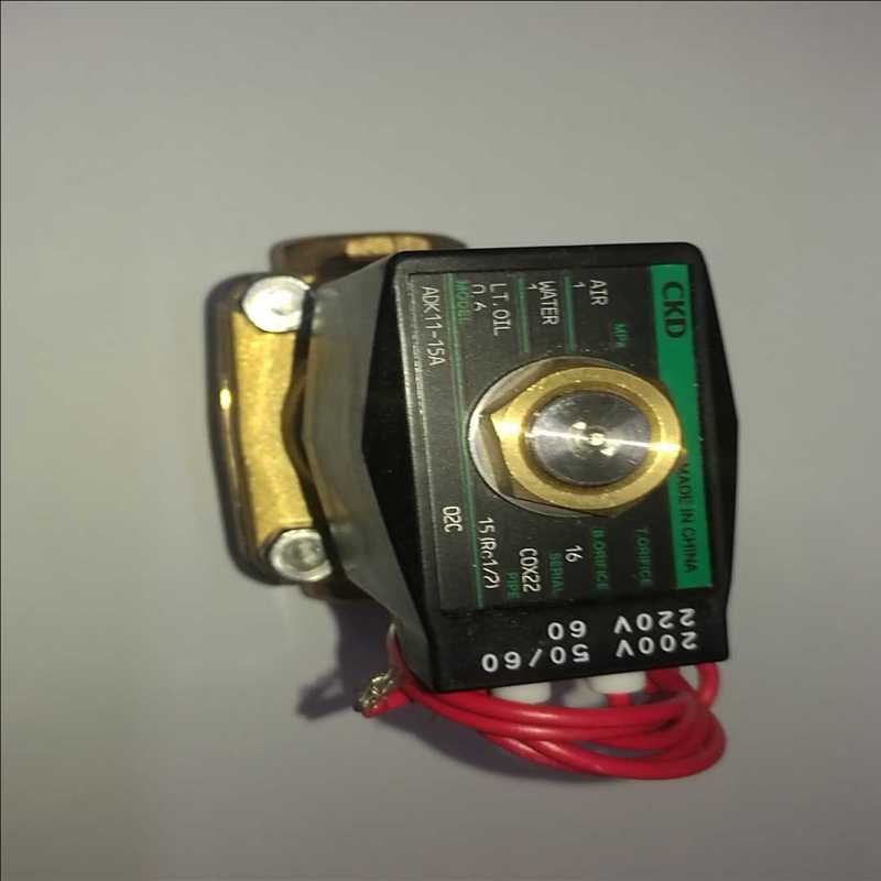 CKD 电磁阀  ADK11-15A-02C AC200V（耶耶电子）