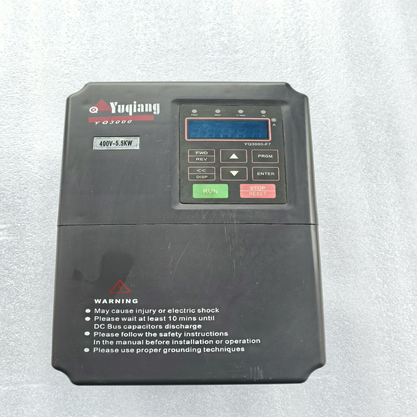 议~誉强变频器YQ3000-A7405P5G