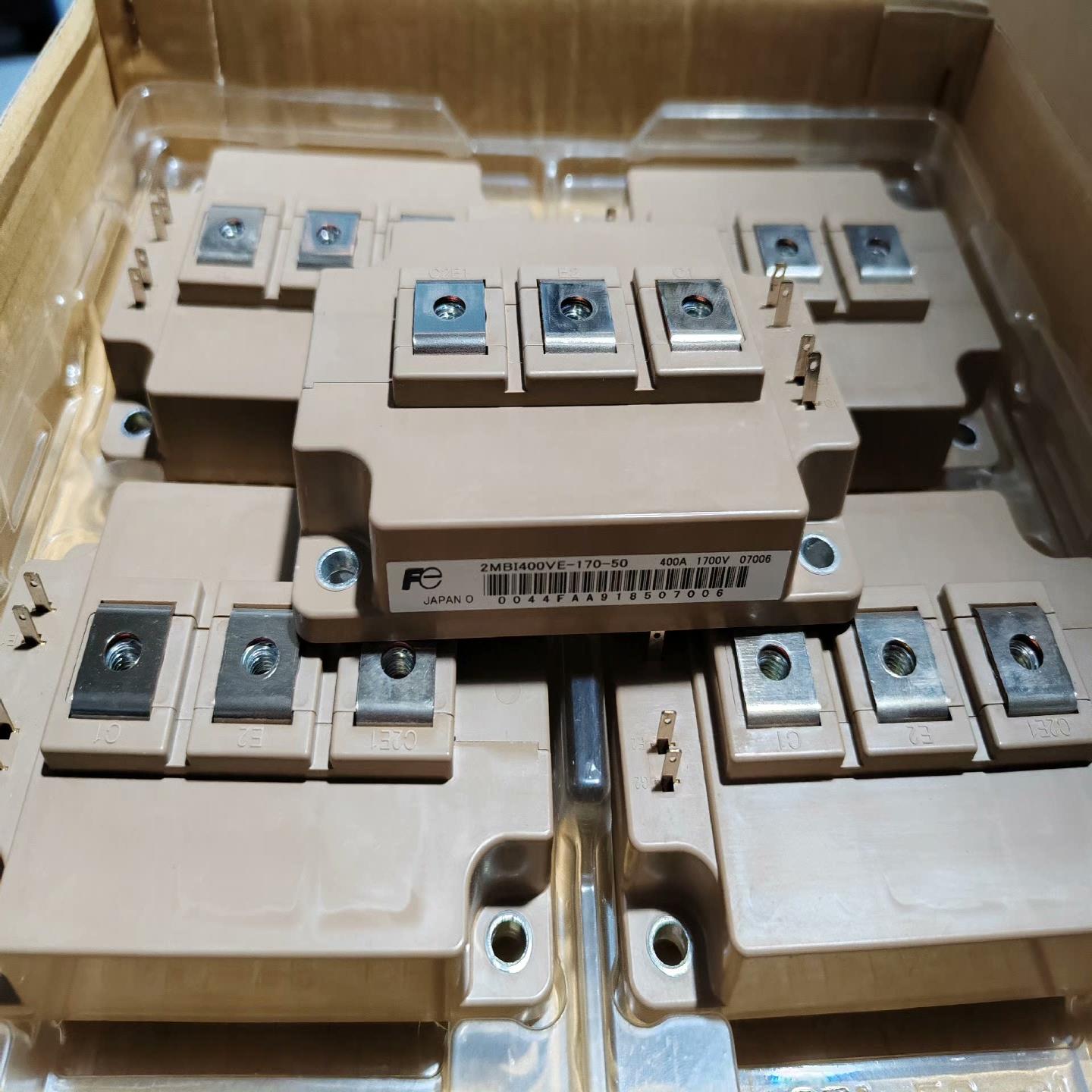 询价IGBT模块2MBI400VE-170-50实物