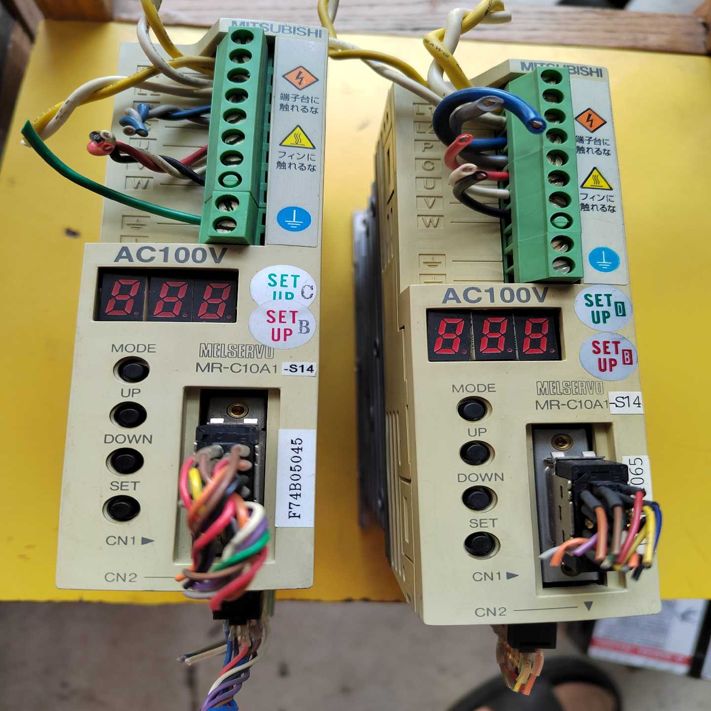 三菱驱动 MR-C10A1-S14 100W~询价