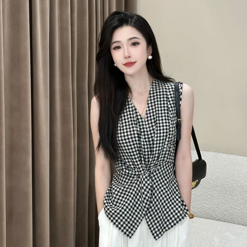 【罗曼蒂克】设计感扭结黑白格子背心衬衫女收腰显瘦无袖上衣8347