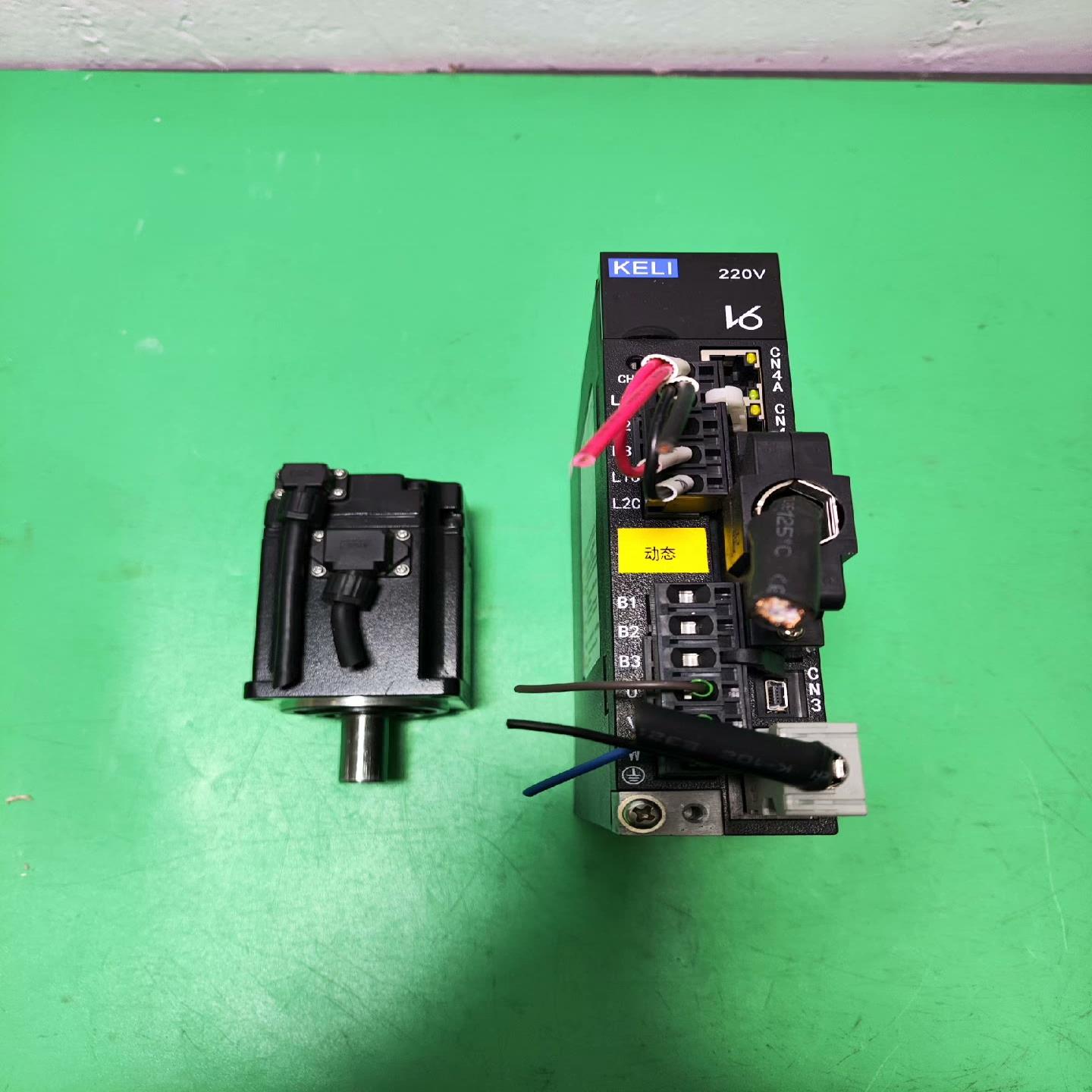 KELI伺服驱动器DV6P-2R8AA,400W,电机型号M~询价