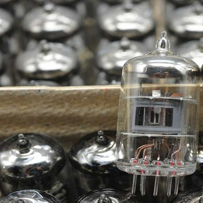 (询价)批量供货:上海 6F2 直代ECF82/6U8/ECF802