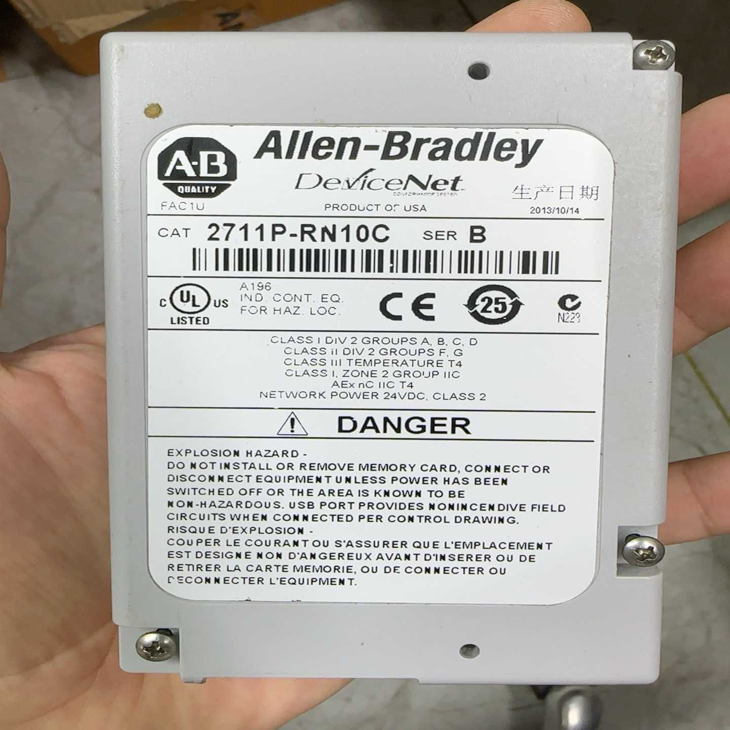 2711P -RN10C  B 功能好（咳咳电子）