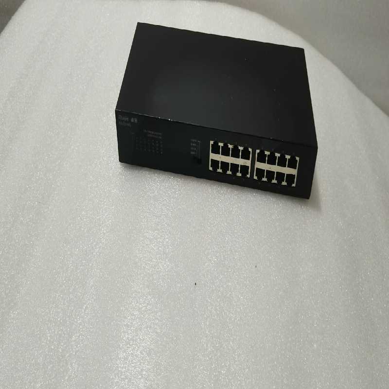 询价~锐捷RG-ES116G  16口全千兆交换机 实物图