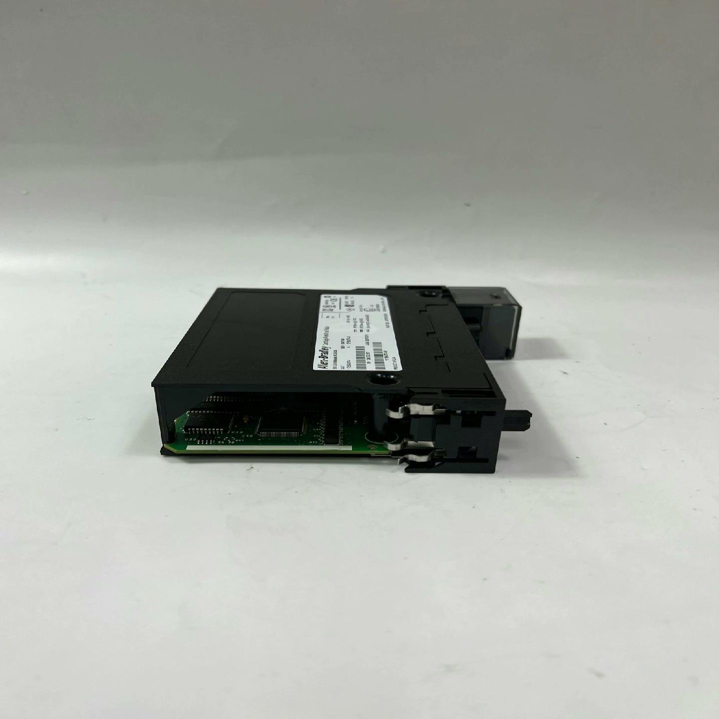 ALLEN BRADLEY  1756-OF4   拍前请联（佳毅工控）