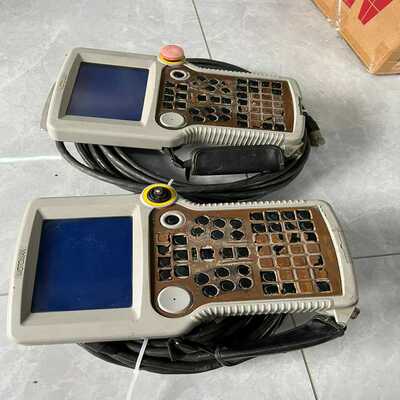 安川机器人示教器，JZNC-XPP02B实物拍摄，有需要的联【鑫鑫商