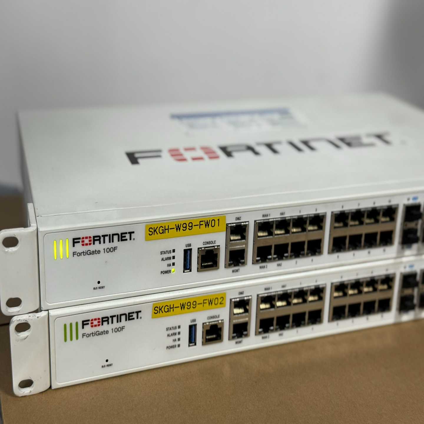 询价~Fortinet飞塔FG-100F防火墙，，功能一切