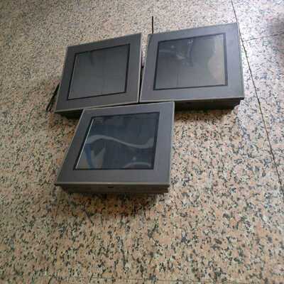 询价~昆仑触摸屏TPC105HC     有三个