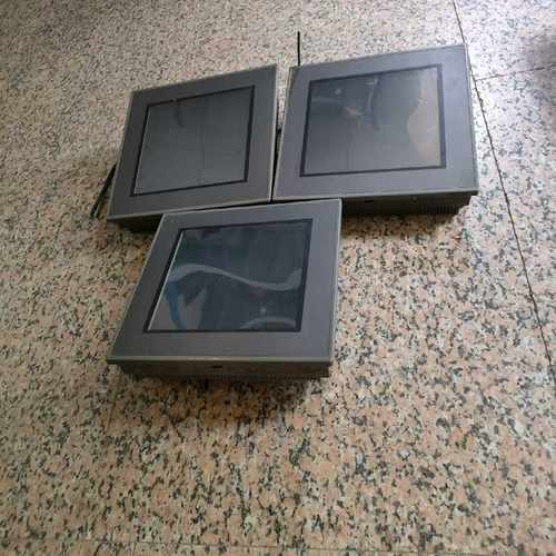 【星慕电子】昆仑触摸屏TPC105HC     有三个