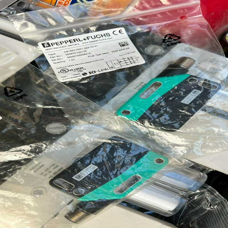 新加坡倍加福PEPPERL+FUCHS光电感应开关，~询价