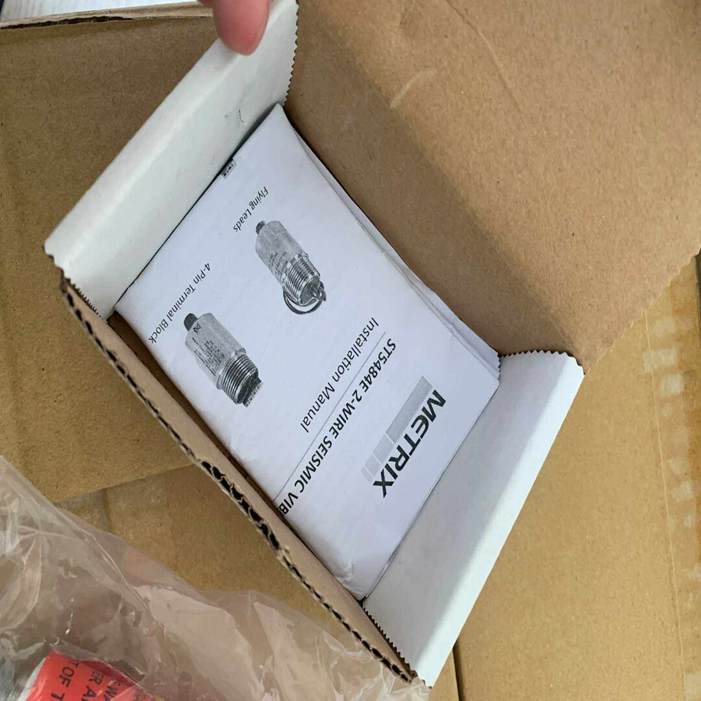 METRIX振动变送器ST5484E-156-0134-00【鑫鑫商铺】