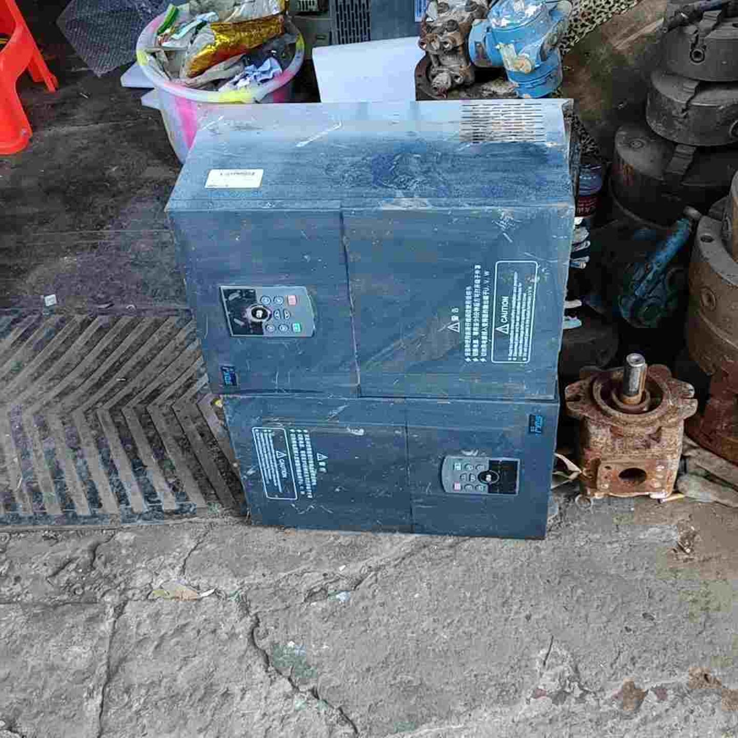 上驱变频器SQ580L-037G/045P-4，37Kw，拆【卡奥电子】