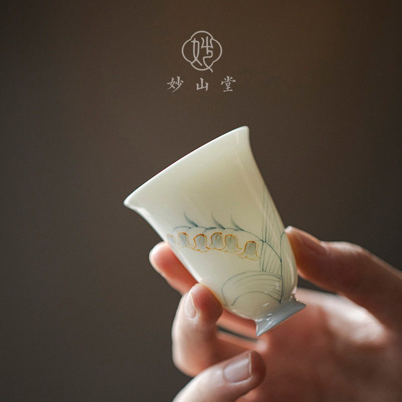 妙山堂 手绘铃兰花主人杯单个高档女士茶杯个人陶瓷闻香杯