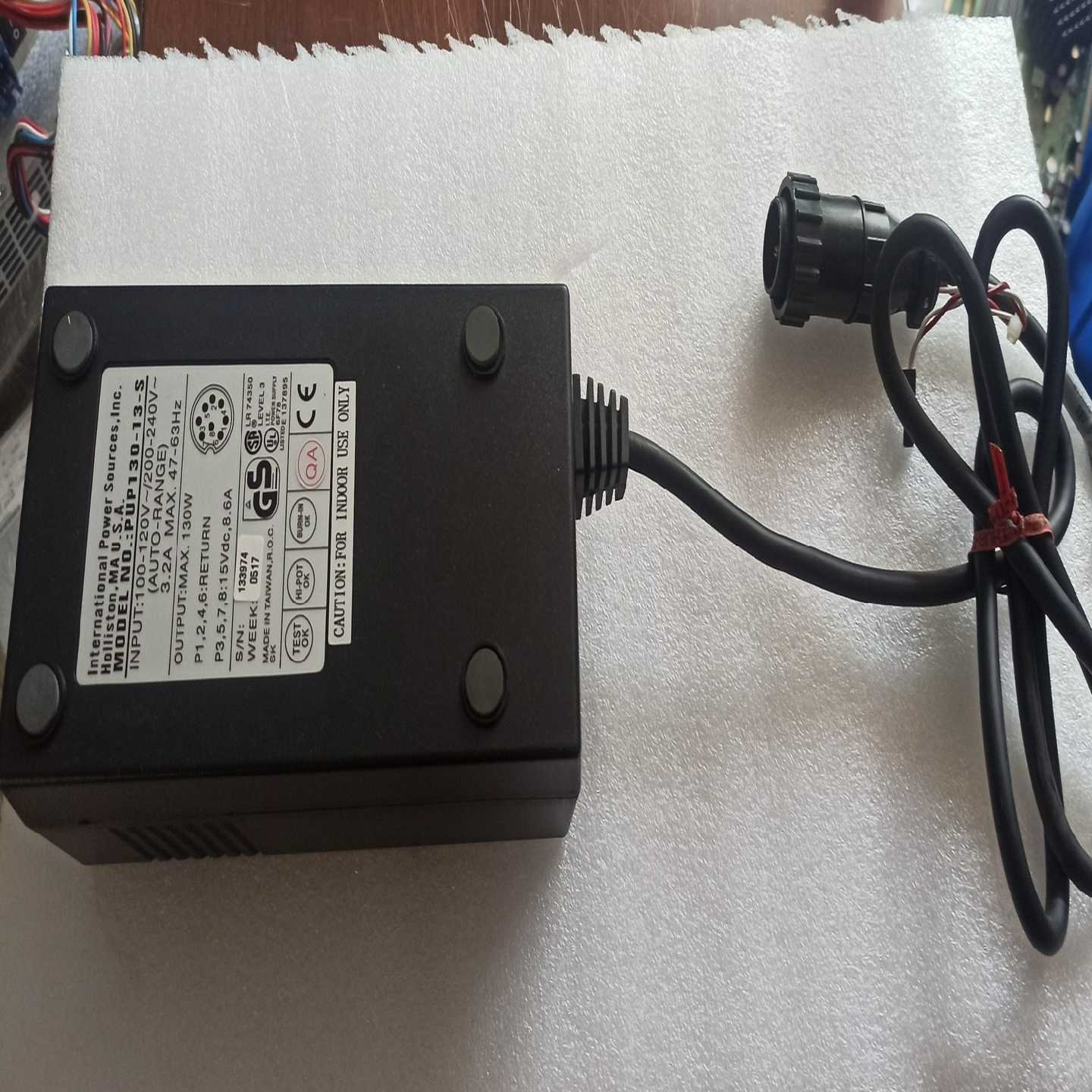 PUP130-13-S   电源适配器 实物图拍摄~询价