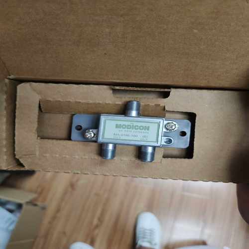 MODICON  MA-0186-100模块连接器，成色很好~询价