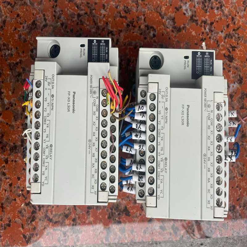 议价松下AFPXOL30R-F成色不错，功能包好，到手可试，功能