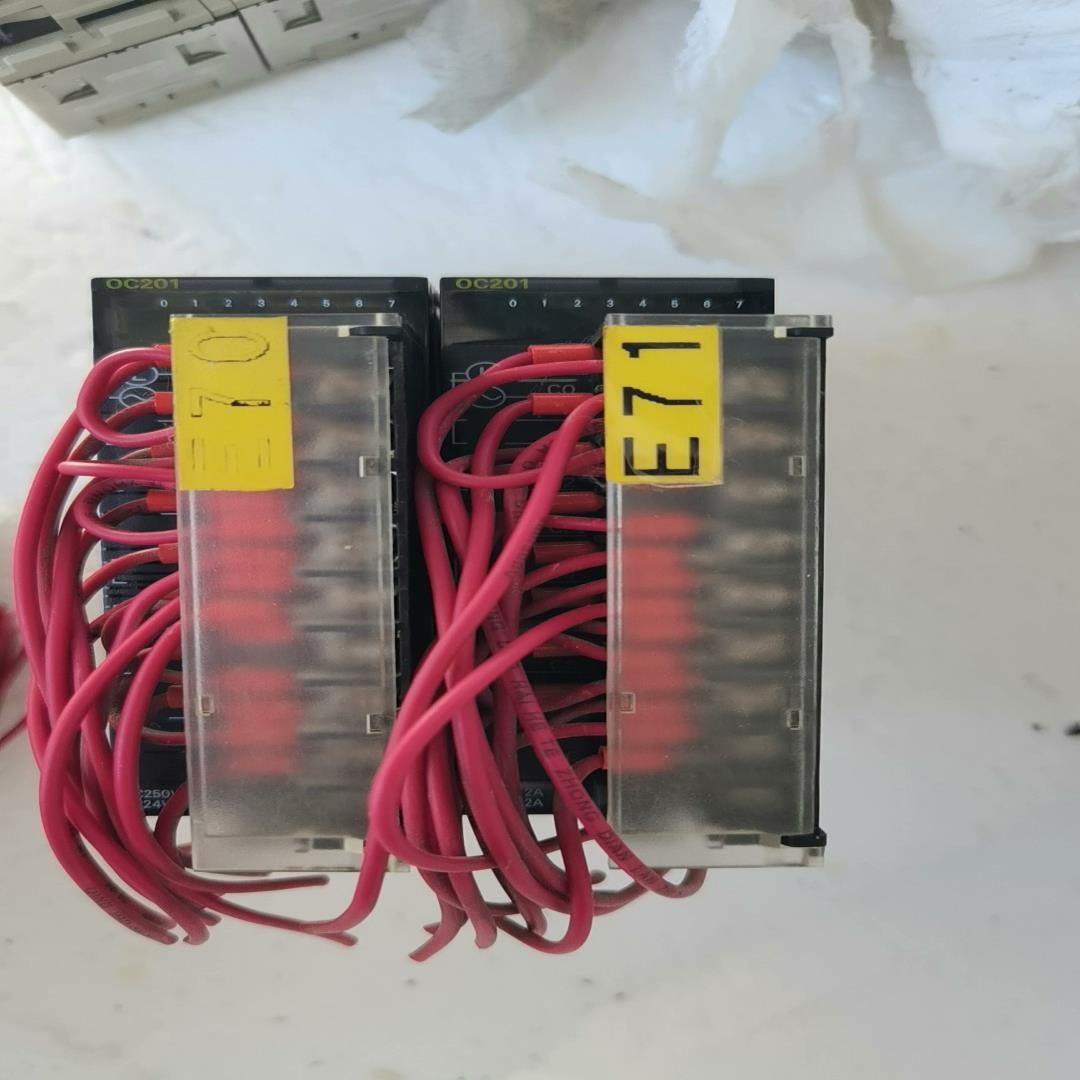 CJ1W-OC201，有2台，成色见图，单~询价