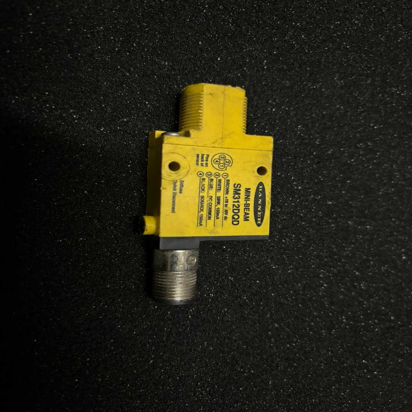 邦纳光电传感器SM312DQD件，成色如图。B10~询价