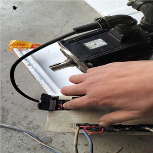 议 13aca61功率1300w 安川伺服电机sgmgh