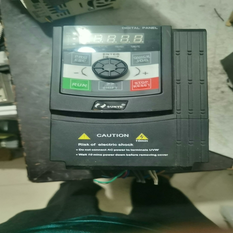 【议价】日业变频器拆机CM530H4T2R2GB4R0PB实物图