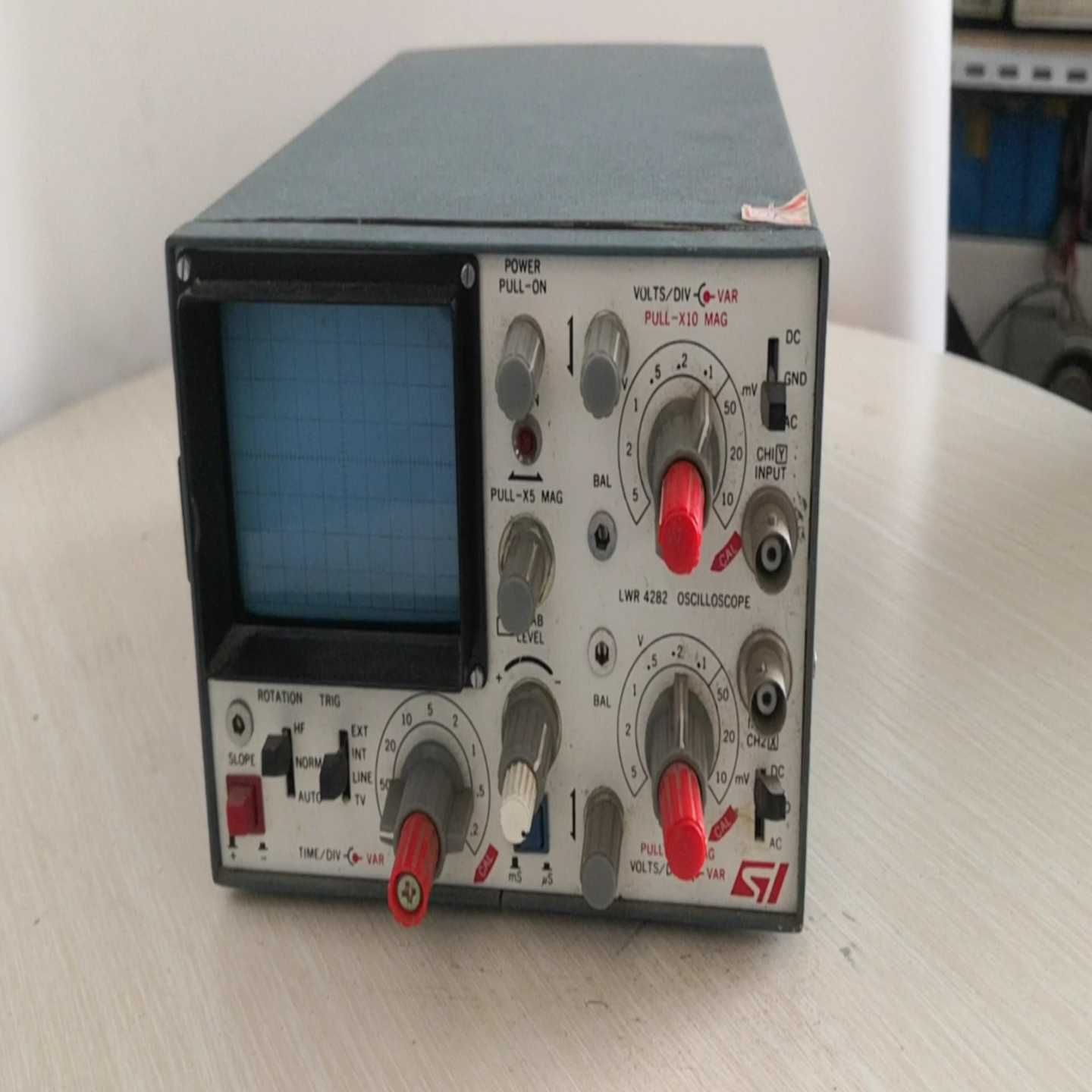 VOLTS/DIVPULL-X10MAG示波器【博航商行】