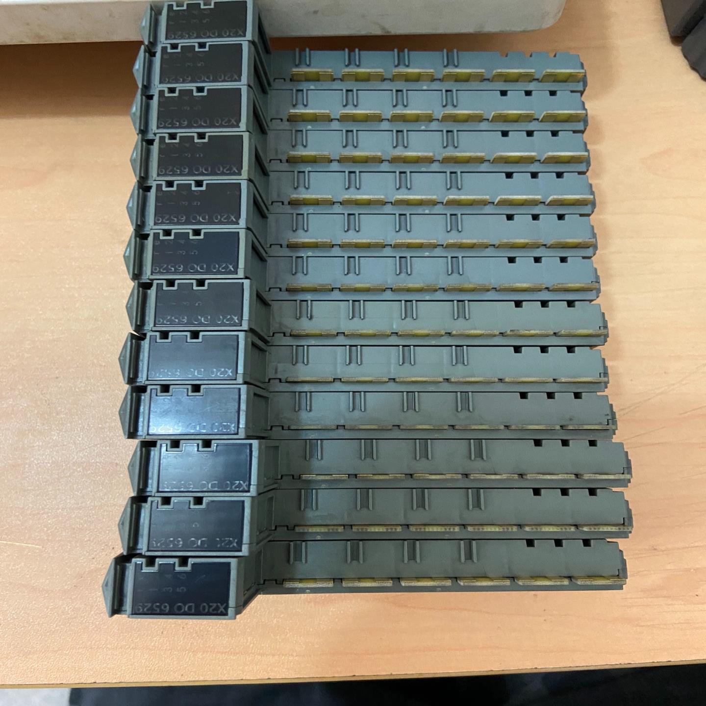 议~贝加莱模块 X20DO6529 功能 实物图无破损