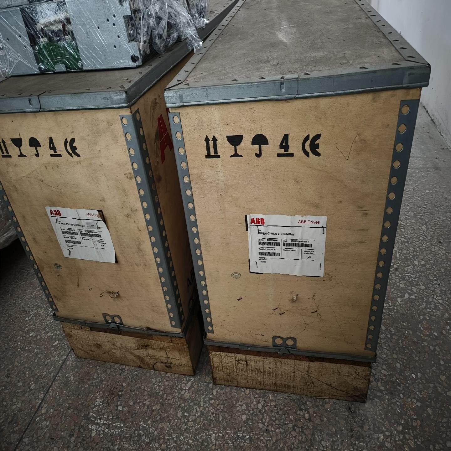 拍前咨询ABB变频器800系列ACS800-01-012~询价