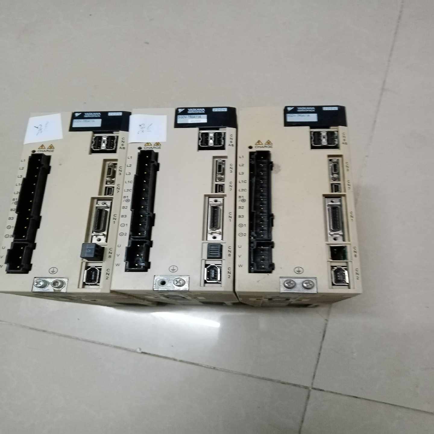 M2总线安川750W伺服驱动器5系SGDV-5R5A11A，~询价