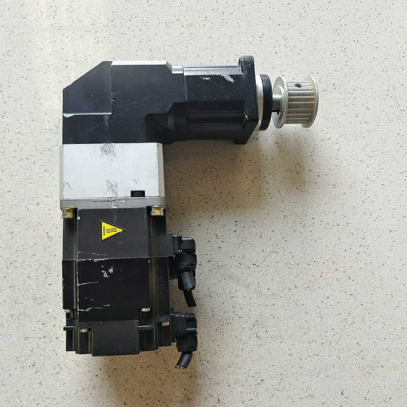 三菱电机 HG-KR23B  200W  带减速机【落红设备】