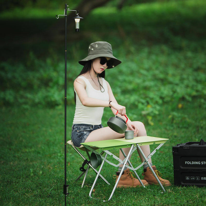 虚胖灯架户外露营插地灯杆马灯折叠便携式营地置物架桌子挂架